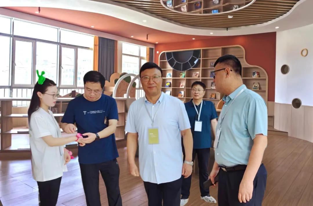 家长开放日活动(图6) 必赢官网小蜗牛幼儿园家长开放日活动(图6)