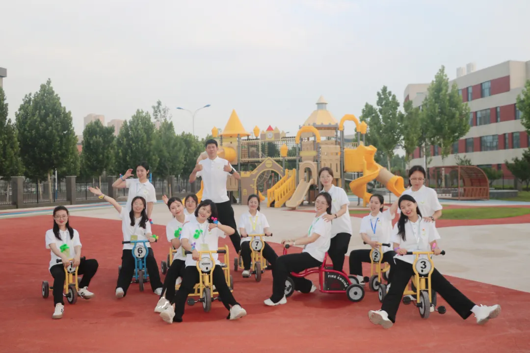 家长开放日活动(图10) 必赢官网小蜗牛幼儿园家长开放日活动(图10)