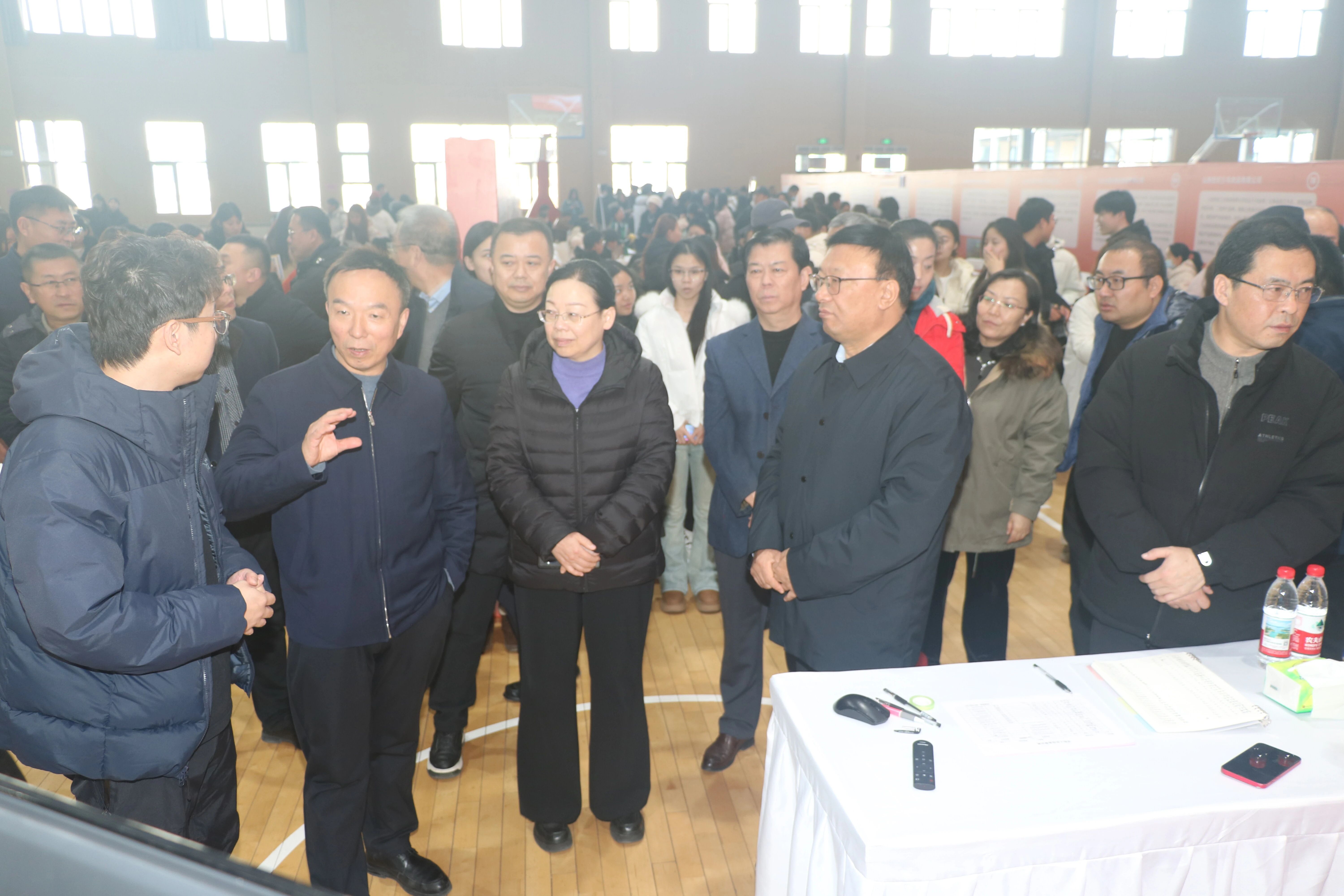 职引未来•就业领航——2026届毕业生就业双选会(冬季)圆满举行(图6) 职引未来•就业领航——2026届毕业生就业双选会(冬季)圆满举行(图6)